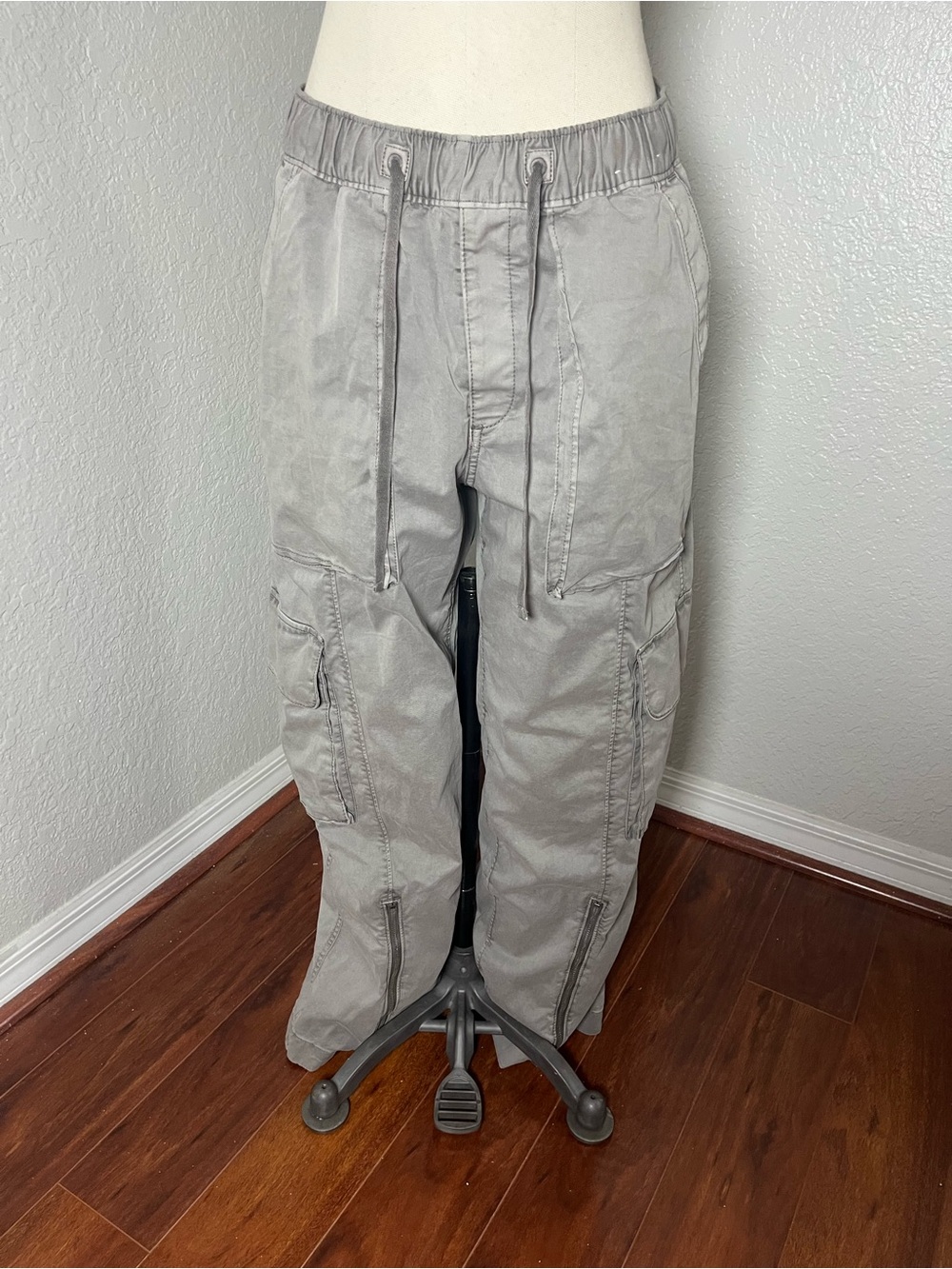 Gray Cargo Jogger Pants - Elastic pants Waist with Drawstring